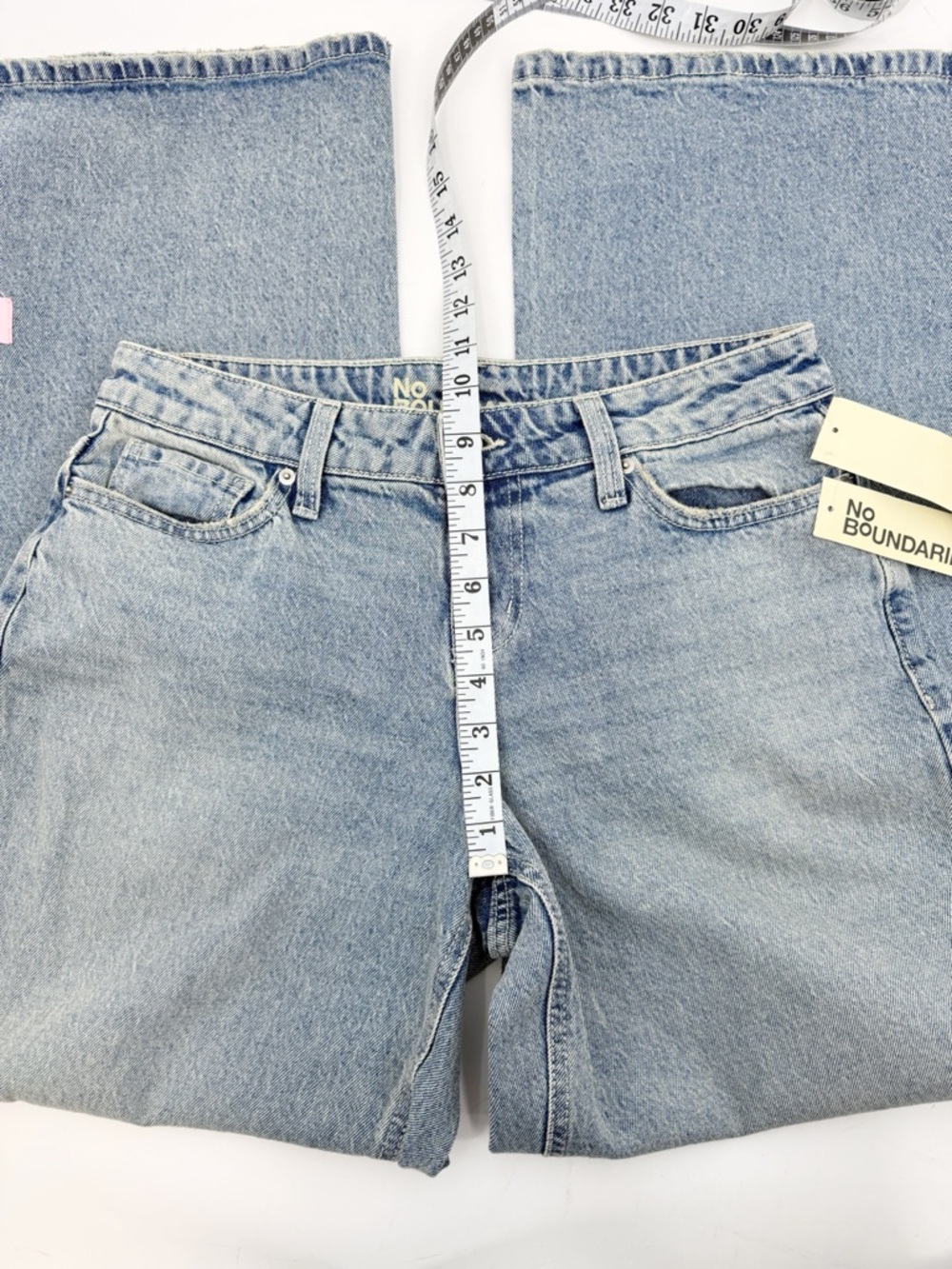 No Boundaries Wide Leg Jeans Light Wash Denim w/Pink Ribbon Detail Size 2 NWT - Picture 8 of 15